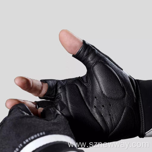 Mobifitness fitness gloves black and white